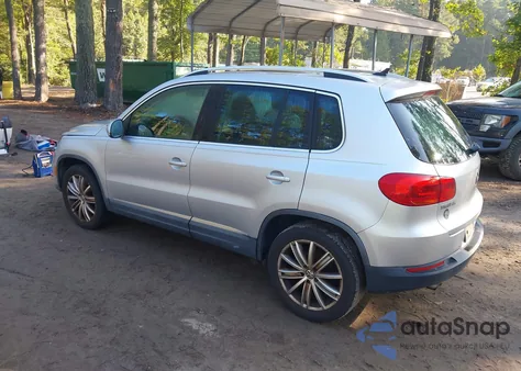 2012 Volkswagen Tiguan S/Se/Sel из США, поврежденный, VIN WVGAV7AX2CW557824